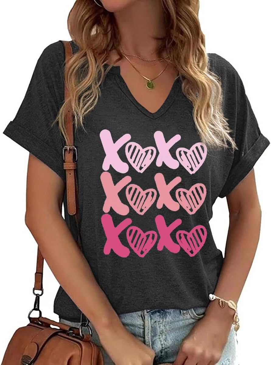 Womens Short Sleeve V Neck T-Shirts Love Heart Printed St. Patrick's Day Shirts Graphic Tees