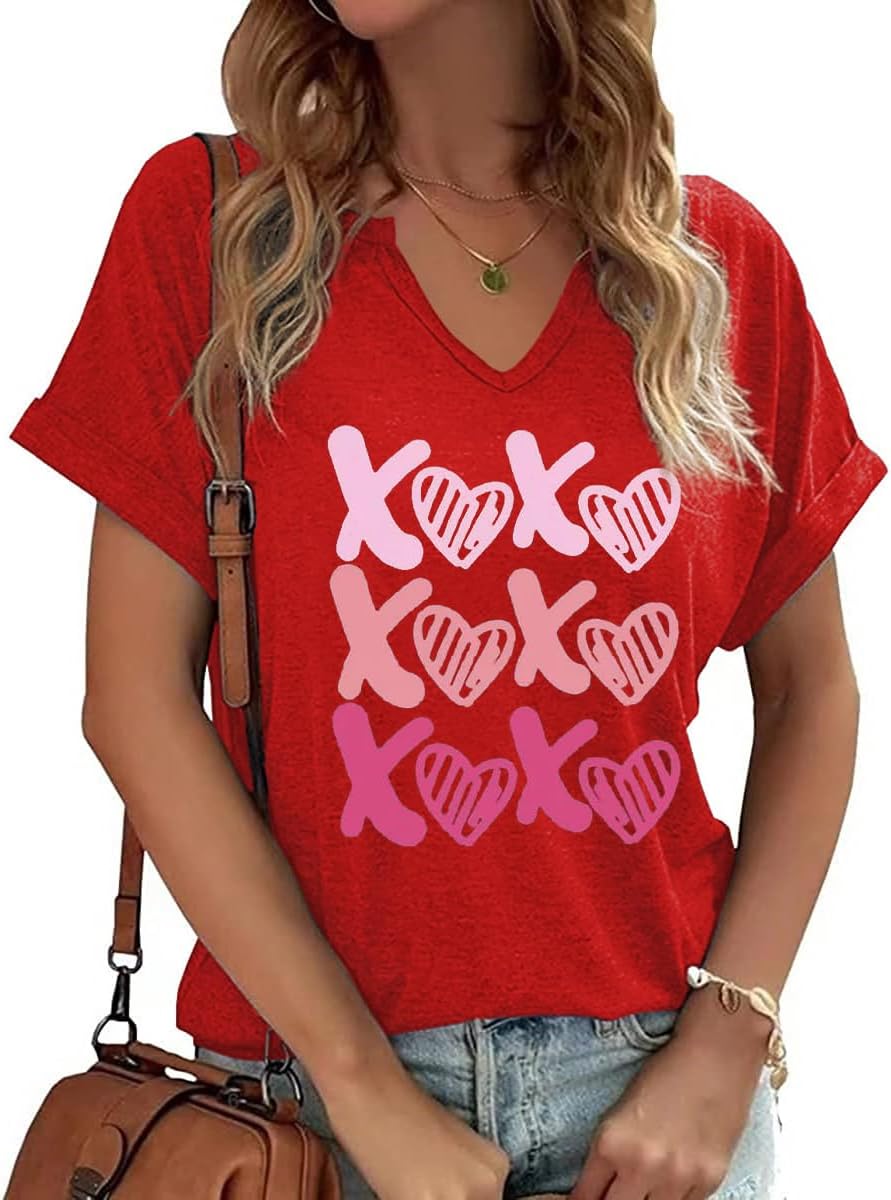 Womens Short Sleeve V Neck T-Shirts Love Heart Printed St. Patrick's Day Shirts Graphic Tees